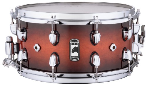 mapex-black-panther-bpnml4700cvd.webp
