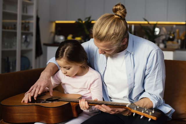 Gitara akustyczna to nie to samo co gitara klasyczna - zwróć na to uwagę